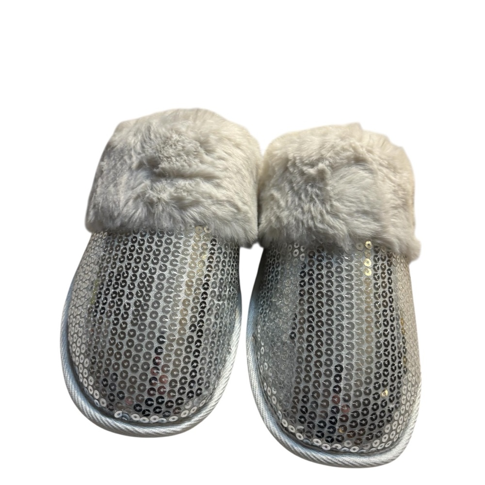 NEW Auden Slippers XL (11/12) Silver Sequins with Faux Fur Lining Cozy NWT - Picture 3 of 13